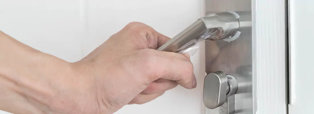 Expert Garage Door Opener Repair and Installation in Tamiami, FL